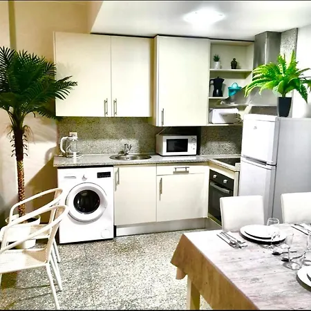 Beach&pool, Boutique With Free Parking, Full Equipped In Fenals