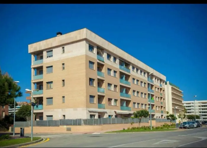 Beach&pool, Boutique With Free Parking, Full Equipped In Fenals Апартаменти