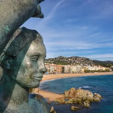 Beach&pool, Boutique With Free Parking, Full Equipped In Fenals * 滨海略雷特